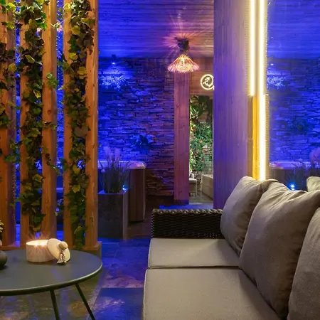 Hotell Wellness & Ex Korona Tatr 3*